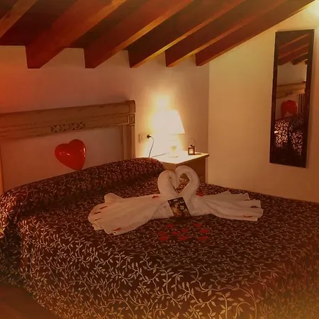 Almoguer Country house *
