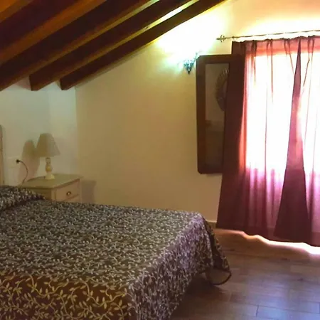 Almoguer Country house *